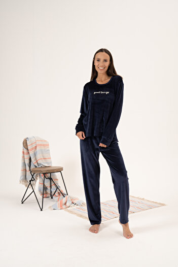 Estiva Printed Velvet Pajama Set
