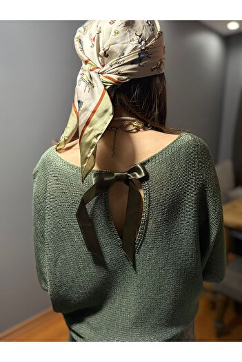 MODAGK Mercerized Imported Blouse with Back Ribbon Detail