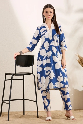 PRIYA'S PANACHE Trendy Abstract Printed A-Line Co-ord Set for Women