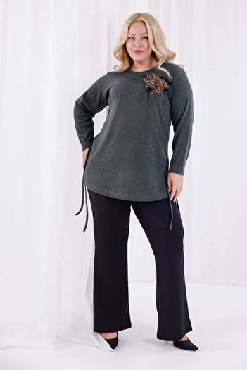 tarzımsüper Women's Plus Size Floral Detailed Gathered Side Soft Textured Knit Blouse