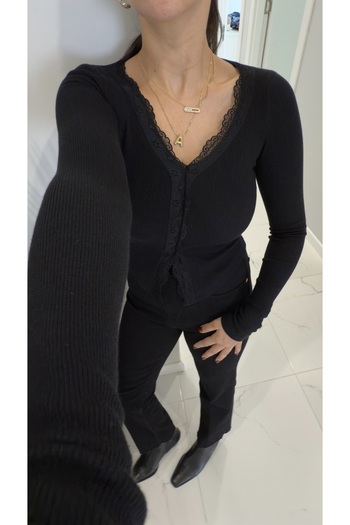 BİRCANÇİL Velori Black Lace Detailed Ribbed Blouse
