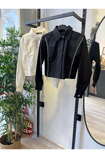 BEBE PLUS Shirt with Chain Accessories