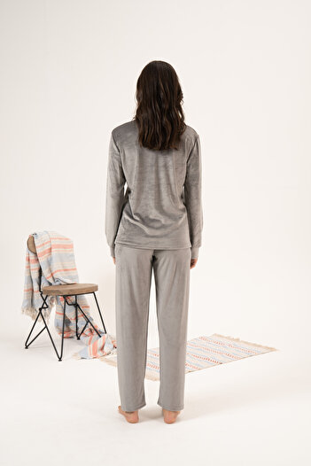 Estiva Printed Velvet Pajama Set