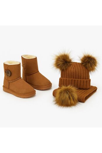 UESKİDS Taba Pomponed Scarf Beanie and Fur-Lined Boots Suede Boots