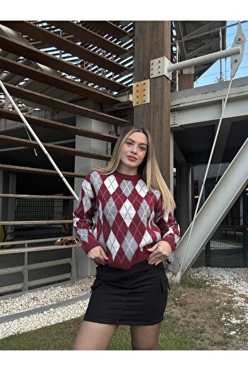 Sohadid Burgundy Crew Neck Oversize Women's Knitwear Sweater