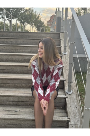 Sohadid Burgundy Crew Neck Oversize Women's Knitwear Sweater