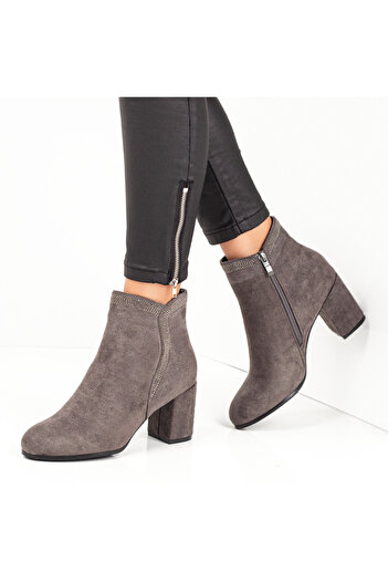 BMoD Women's gray suede ankle boots with a thick heel and appliqués MOD07092