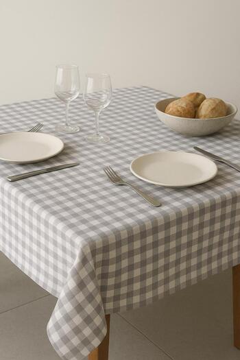 PARELDA HOME Gray Plaid Tablecloth 170*170 cm