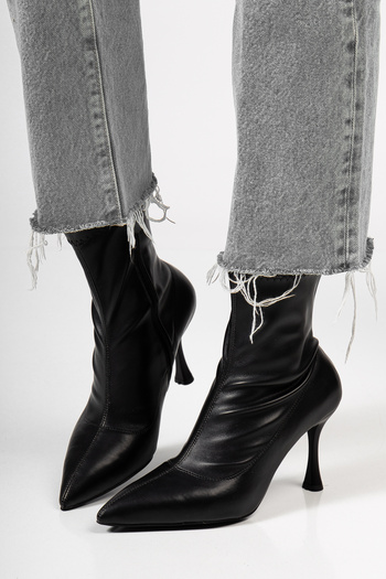 RİSSOLİ Women's Black Stretch Leather Side Zipper Pointed Toe Thin Heeled Boots