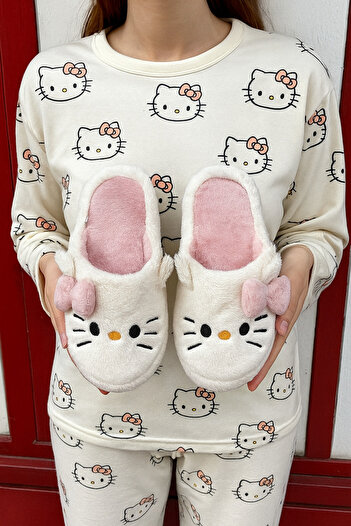 redtan Γυναικείες παντόφλες σε πούδρα Hello Figured Plush Slippers House Slippers