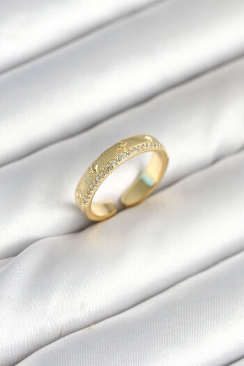 BESKAR Gold Color Stripe Zircon Stone Women's Ring