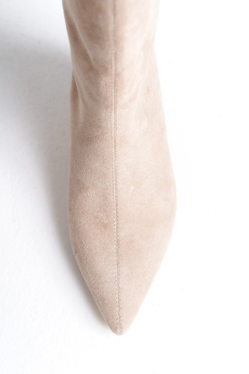 LDR Women's Beige Suede Heeled Pointed Toe Below-The-Knee Boots