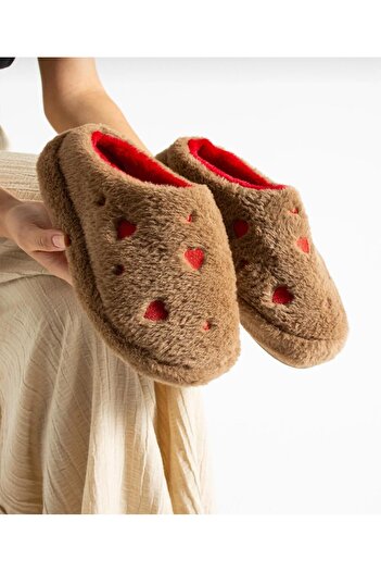 Lion Women's Plush Hearted House Slippers Guest Bundle Dowery Slippers
