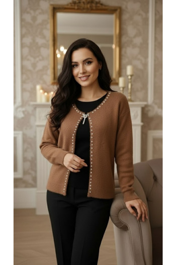 meday Clothing 🌟   Elegance Line – Knitwear Vest with Button Accessories 🌟   6 Different Colors