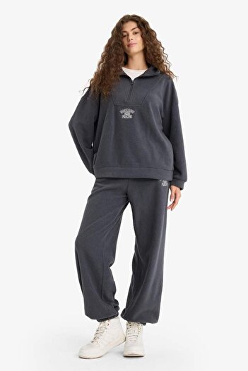 DeFacto Printed Long Length Fleece Sweatpants with Standard Fit Lace-Up Waist and Elastic Leg Pockets