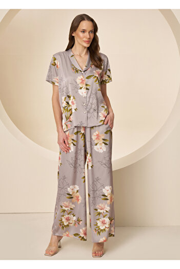 CAROLINE Buttoned satin pajama set