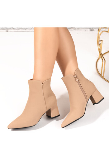 BMoD Women's beige suede pointed-toe ankle boots MOD10643