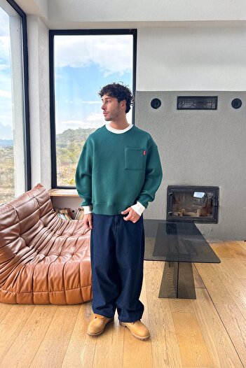 Flaw Wear Front Pocket Detail Sweatshirt