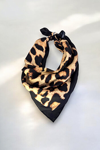 Trend aksesuar Satin Fabric Modern Patterned Scarf 47X47Cm