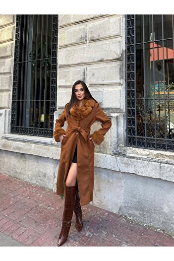 D'RECCY Women's Long Coat with Fur Collar and Plush Sleeve Details