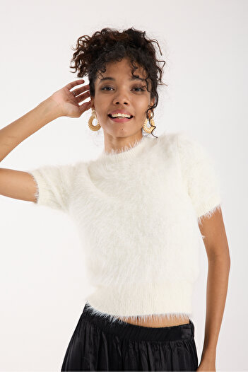 Moda Days Women's Ecru Beard Yarn Short Sleeve Crew Neck Knitwear Sweater