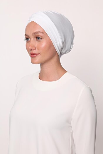 Levidor White Three-Striped Outer Bonnet