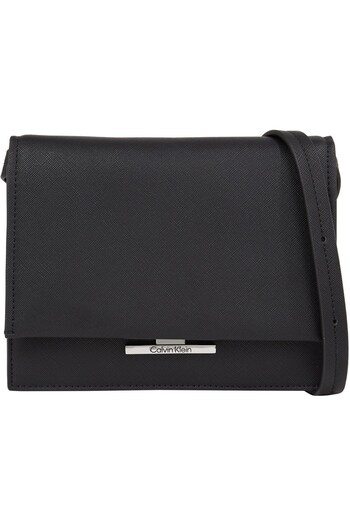 Calvin Klein Saffiano