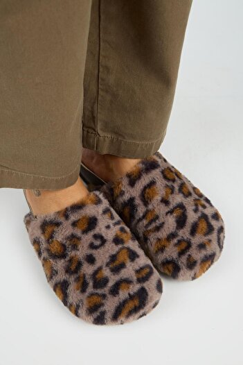 Manijero Leda Women's Plush Flat Mink Leopard Slippers