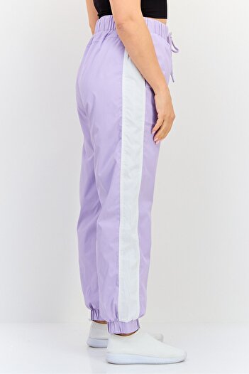 Levi's Women Regular Fit Brand Logo Jogger Pants, Lilac