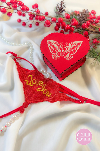 G&H UNDERWEAR Red Pearl String with Heart Gift Box