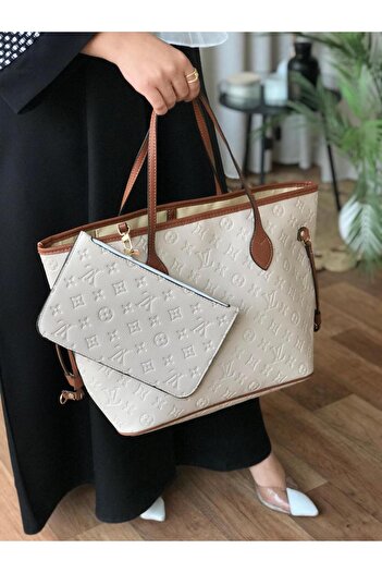 İS Shoulder bag with accessories