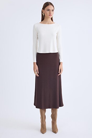 Vitrin Midi Length Skirt with Elastic Waist