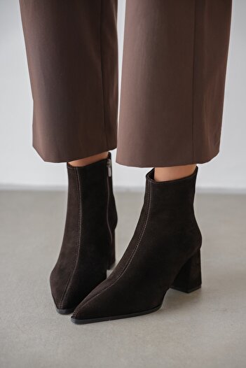 selinshoes Elour Genuine Leather Side Zipper Pointed Toe Women's Boots - Brown Suede