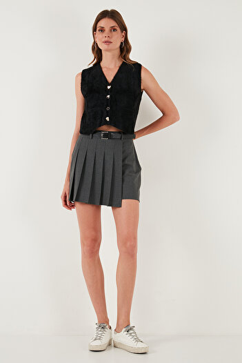 Lela Regular Fit V-Neck Soft Textured Buttoned Vest Vest 4615241