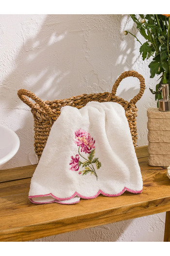 LC Waikiki Lcw Home Ecru Cotton Floral Embroidered Face Towel 50X80 cm