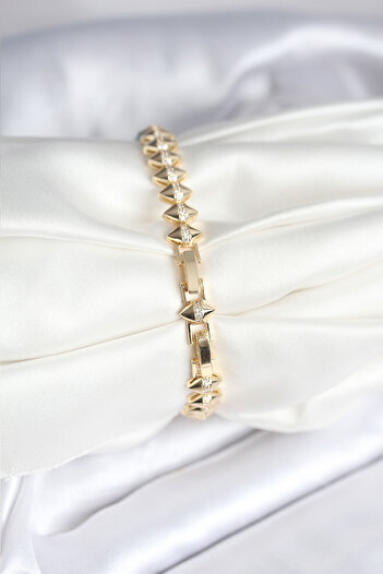 SeyCey.co Brass Gold Color Zircon Stone Baklava Model Women's Bracelet