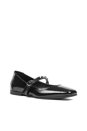 Celal Gültekin Women's Black Buckle Patent Leather Ballerinas