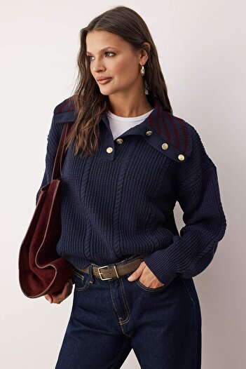 Trendyol Collection Navy Blue Hair Braided Wide Fit Turn-Down Collar Knitwear Sweater Twoaw26Kz00120
