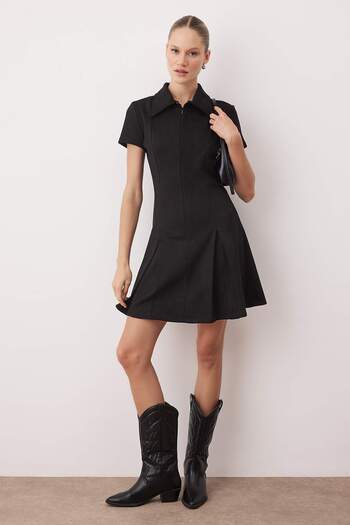 Trendyol Collection Black Suede Polo Neck Zipper A-Line Straight Midi Knitted Dress Twoaw26El00324