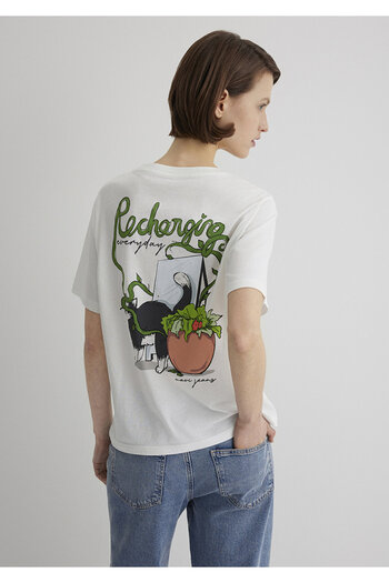 Mavi Ecru-T-Shirt mit Katzen-Print, reguläre Passform 1613166 -70057