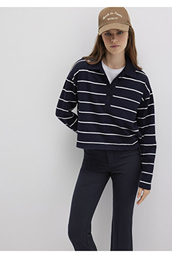 Mavi Gestreiftes marineblaues Polo-T-Shirt mit kastiger Passform 1612813-87988