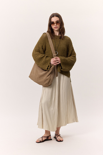 Manuka Crush Satin Skirt Beige Model # Ii: Shoe Gx9688