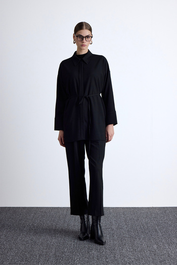 Manuka Classic Cut Battery Detailed Pants Black