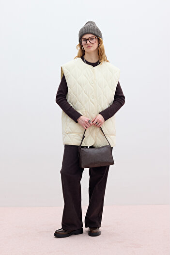 Manuka Quilted Pocket Vest Vanilla