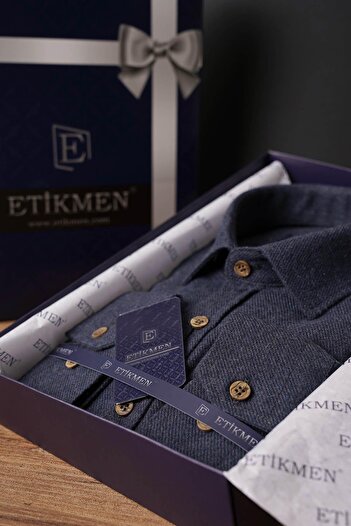 Etikmen Темно-синя однотонна чоловіча сорочка Lumberjack Slimfit з подарунковою коробкою