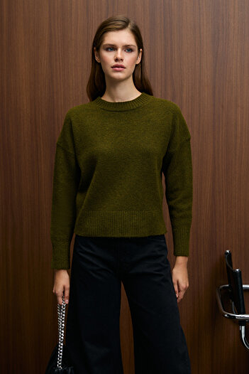 GRIMELANGE Nanna Women's Oversize Fit Soft Cashmere Crew Neck Thick Knitwear Khaki Sweater