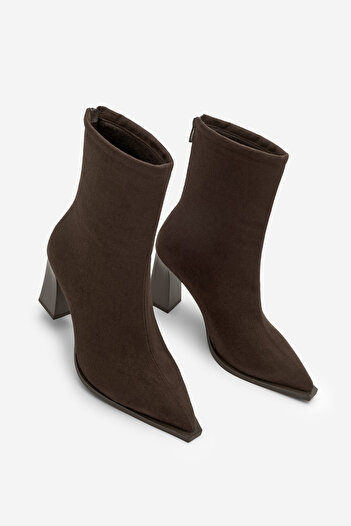 Marjin Дамски ботуши с ток, заострени върхове, цип отзад, дебел ток, Kikas Coffee Suede