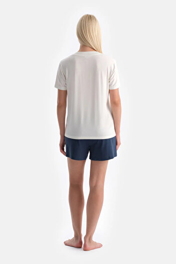 Eros Ecru V-Neck Short Sleeve Shorts Set