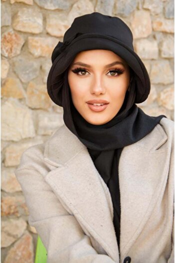 Aişe tesettür Vintage Hat with Black Accessory Detail Scarf