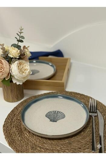 Kütahya Porselen Modern 4 Piece 21 cm Cake Plate with Cinnamon Mussel Pattern
